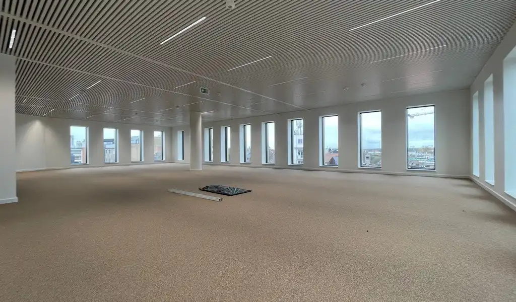 Zuidpoort Mechelen - nieuwbouw kantoren te huur aan station foto 9