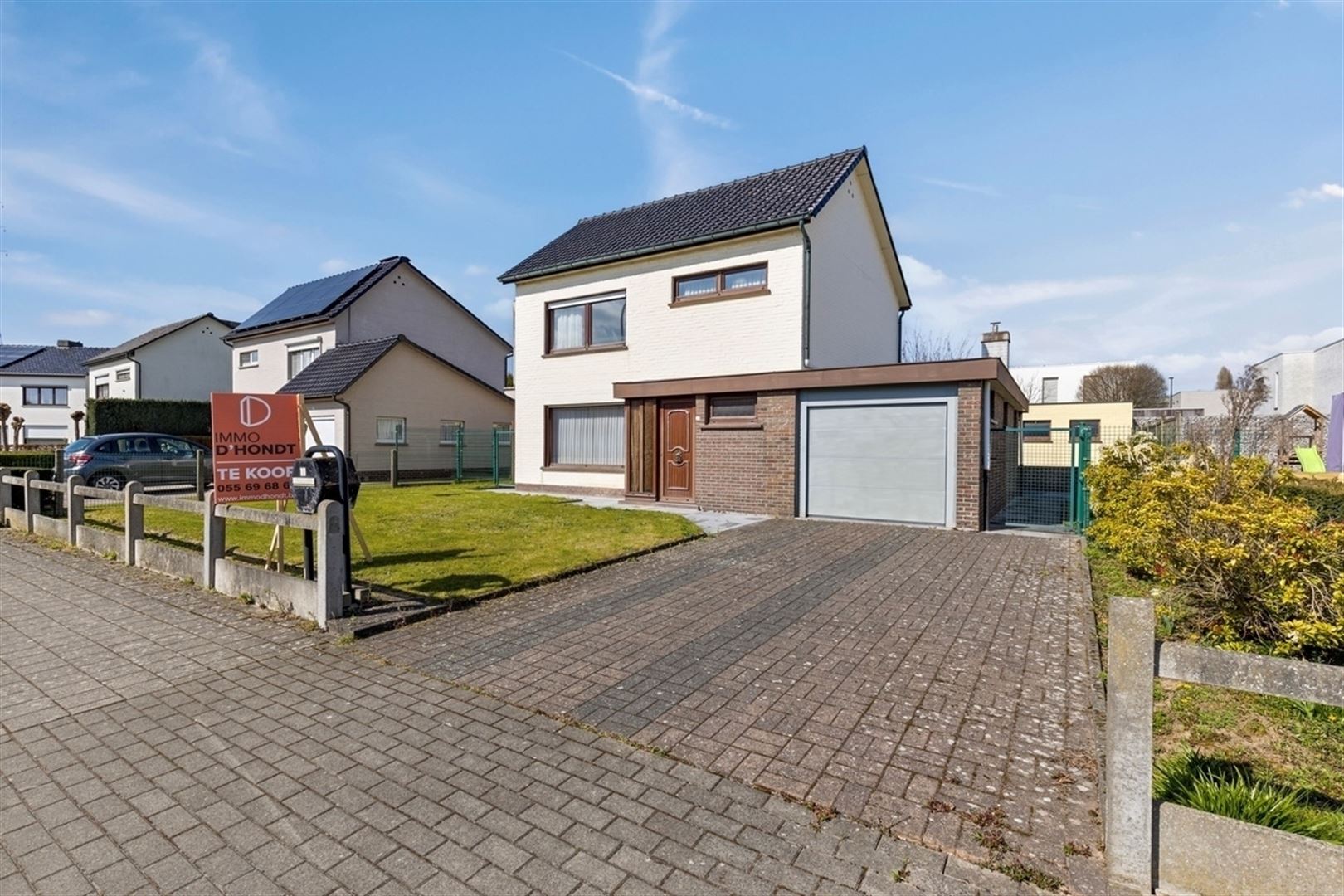 Statige te renoveren woning in Eine foto 2