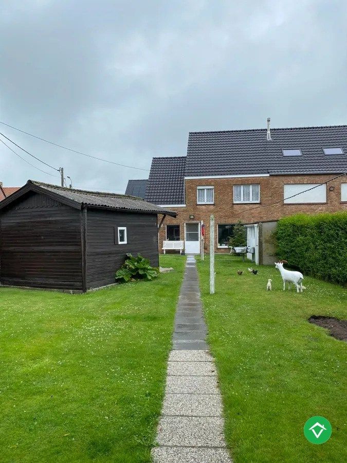 Halfopen bebouwing met 3 slaapkamers en een garage te Koekelare  foto 22