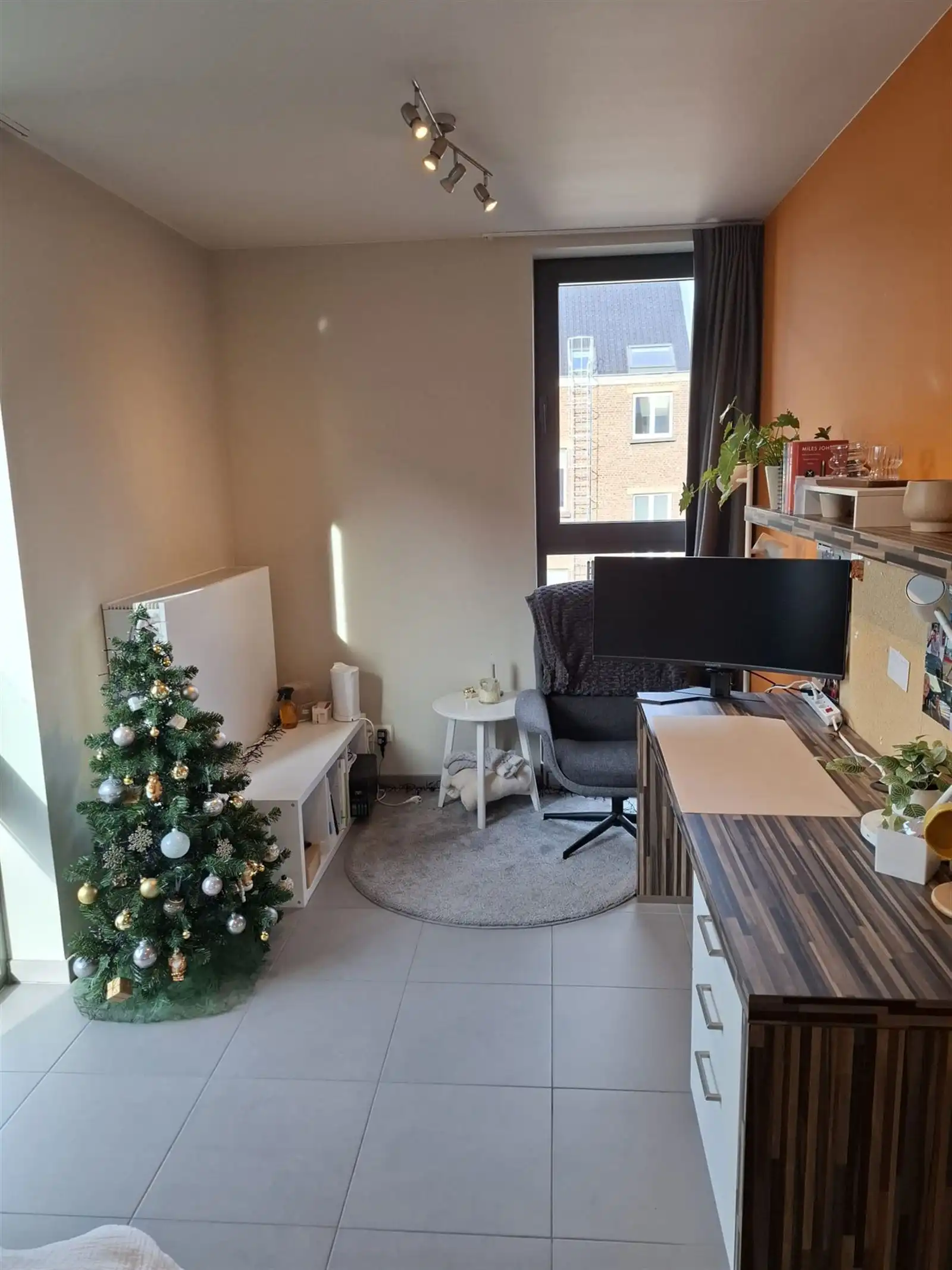 Top gelegen KOT aan de Vooruit in Gent. eigen sanitair. geen domicilie.  foto 2