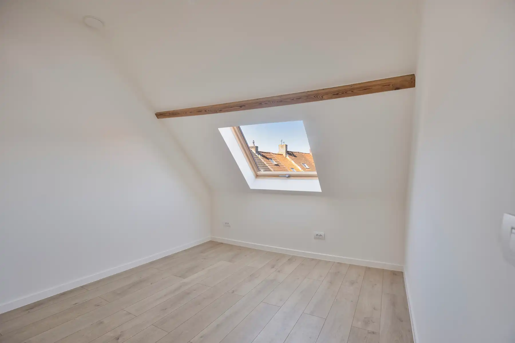 Kwalitatieve totaalrenovatie met zicht op de vesten foto 17