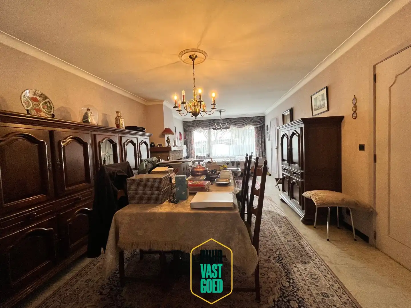 Vlot bereikbare en degelijke woning met tuin, garage en dubbele oprit. foto 7