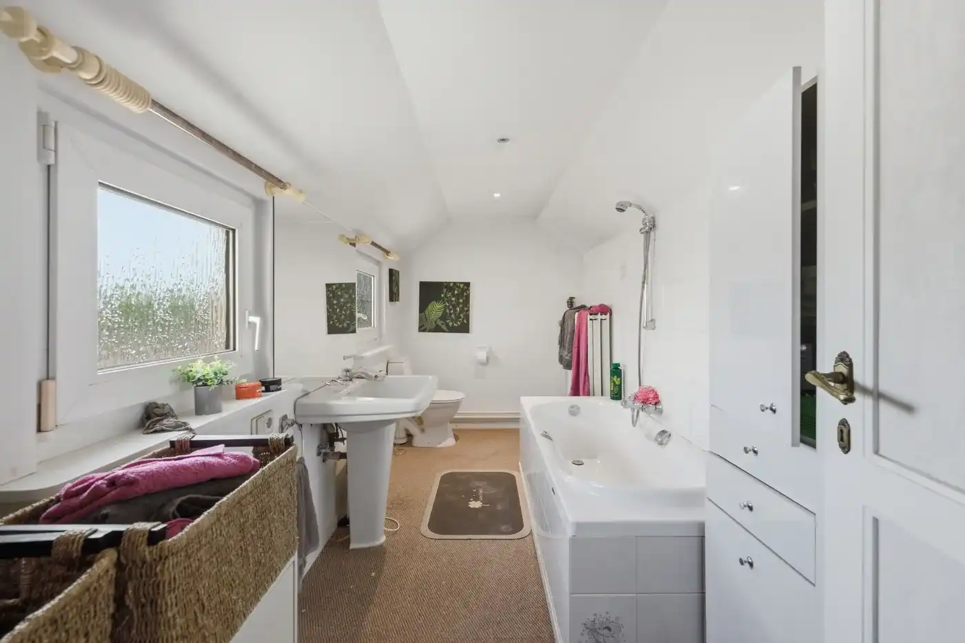 RUIME WONING IN HET HARTJE VAN ZWEVEGEM foto 14