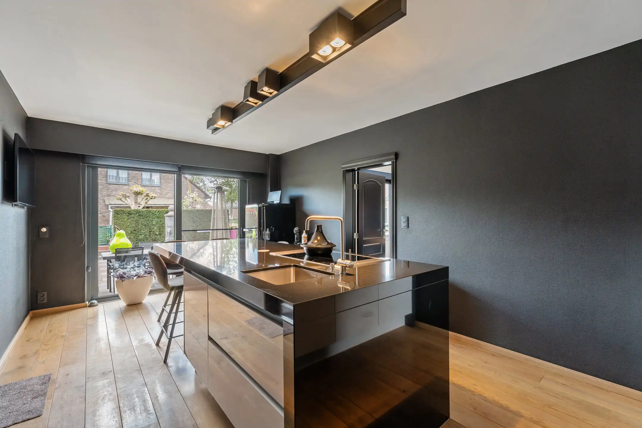 Ruime woning met tal van mogelijkheden te Valmeer foto 4