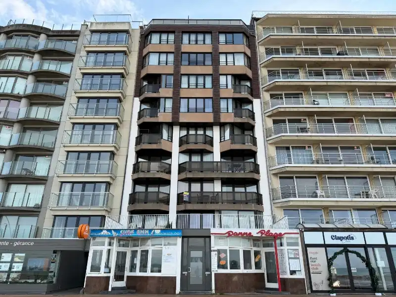 APPARTEMENT CENTRAAL GELEGEN OP DE ZEEDIJK MET 2 SLAAPKAMERS foto 4