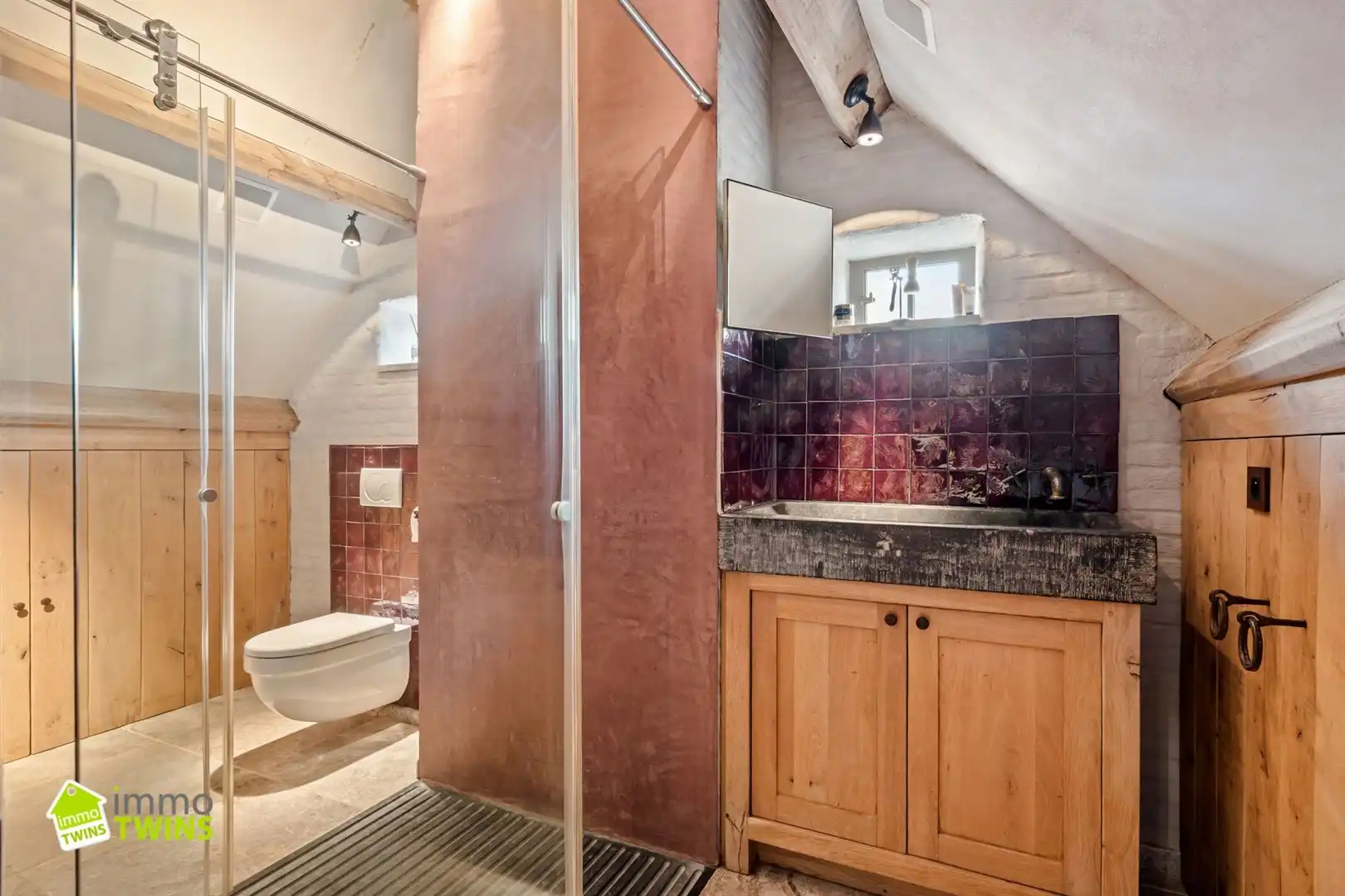 Exclusief wonen in de geliefde gerenoveerde Patershoeve te Buggenhout  foto 18