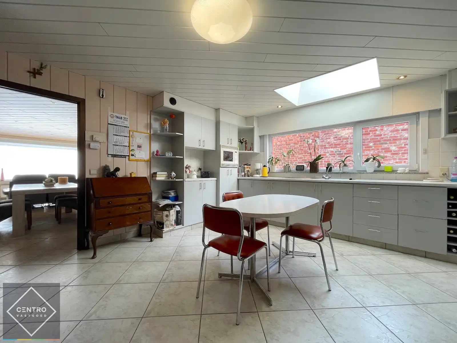 Centraal gelegen woning met 3 slpks, terras én garage! foto 7