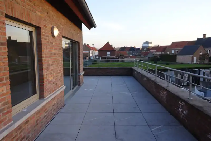 Ruime duplex met 2 slaapkamers en terras foto 14