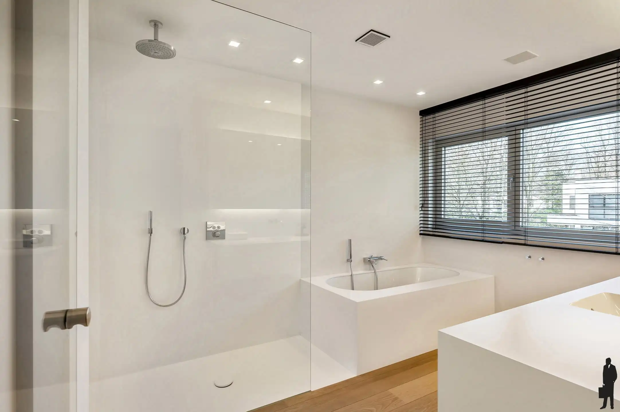 Moderne, vrijstaande villa op ca.1.380 m² met zwembad op toplocatie te Vriesdonk! foto 14