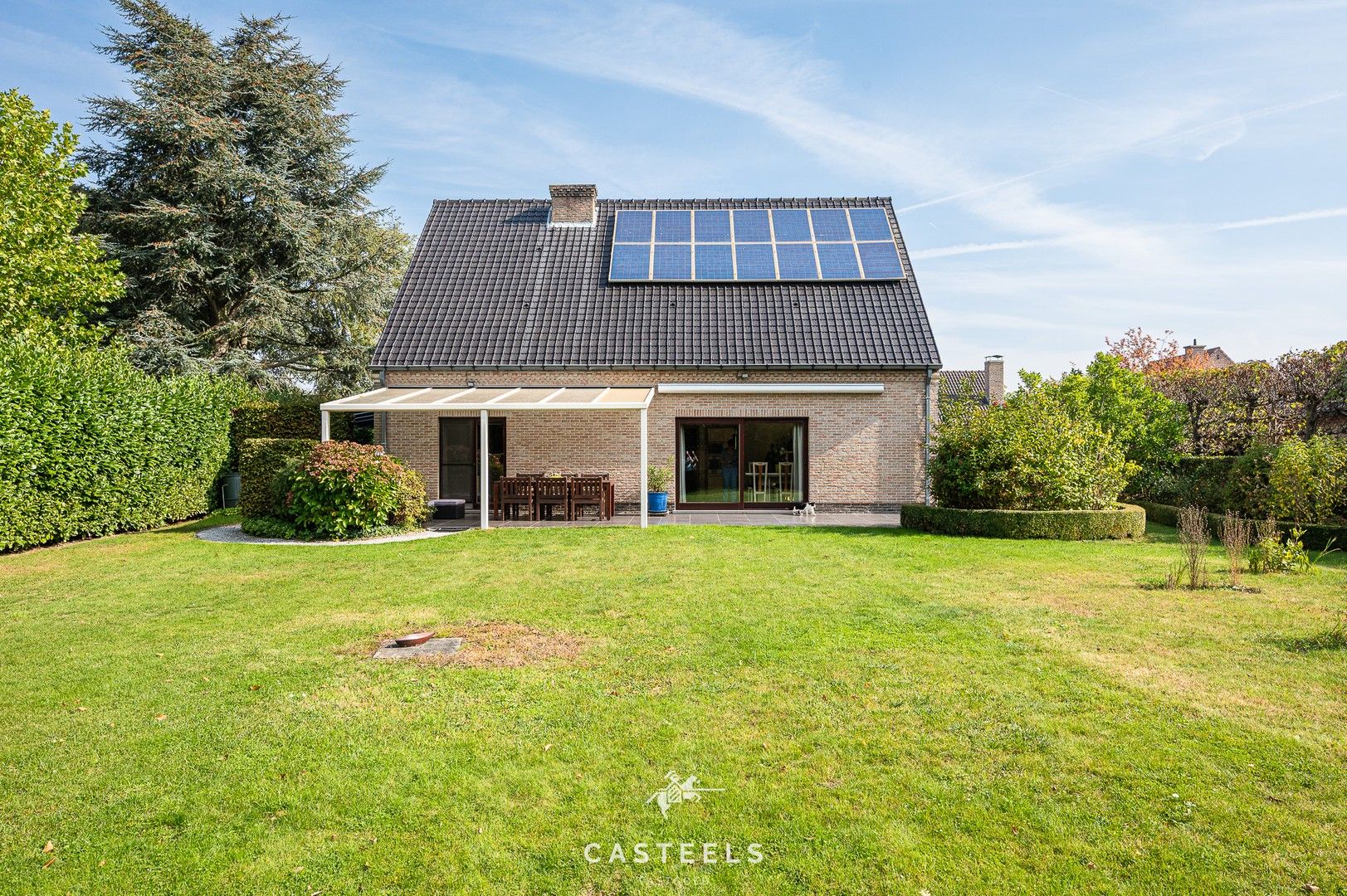 Ruime, instapklare gezinswoning met prachtige tuin te koop foto 16