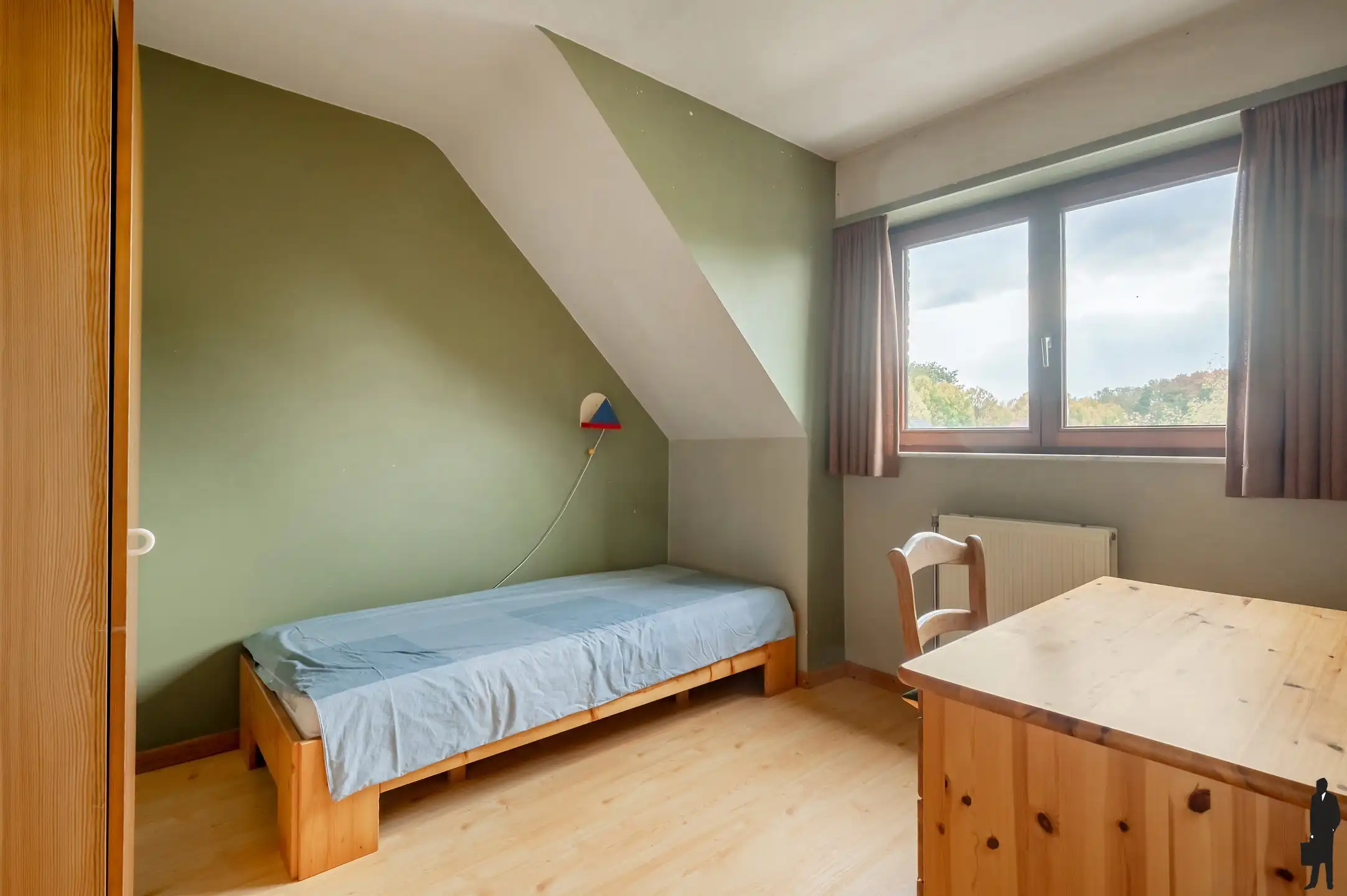 Zeer verzorgde gezinswoning, gelegen in een rustige straat toch zeer centraal nabij scholen/winkels/invalswegen/etc!&nbsp; foto 15