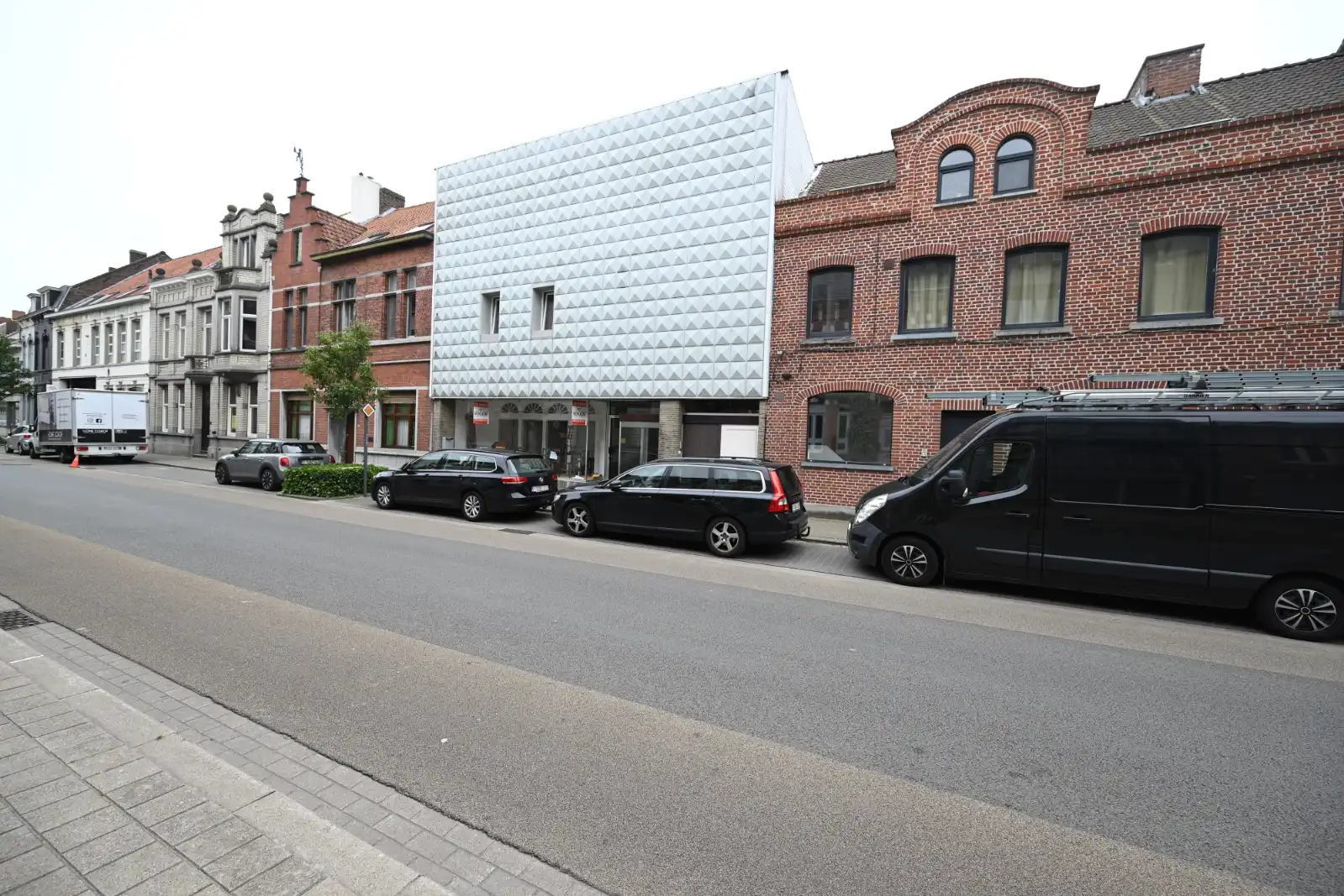 Commerciële ruimte op uitstekende locatie foto 2