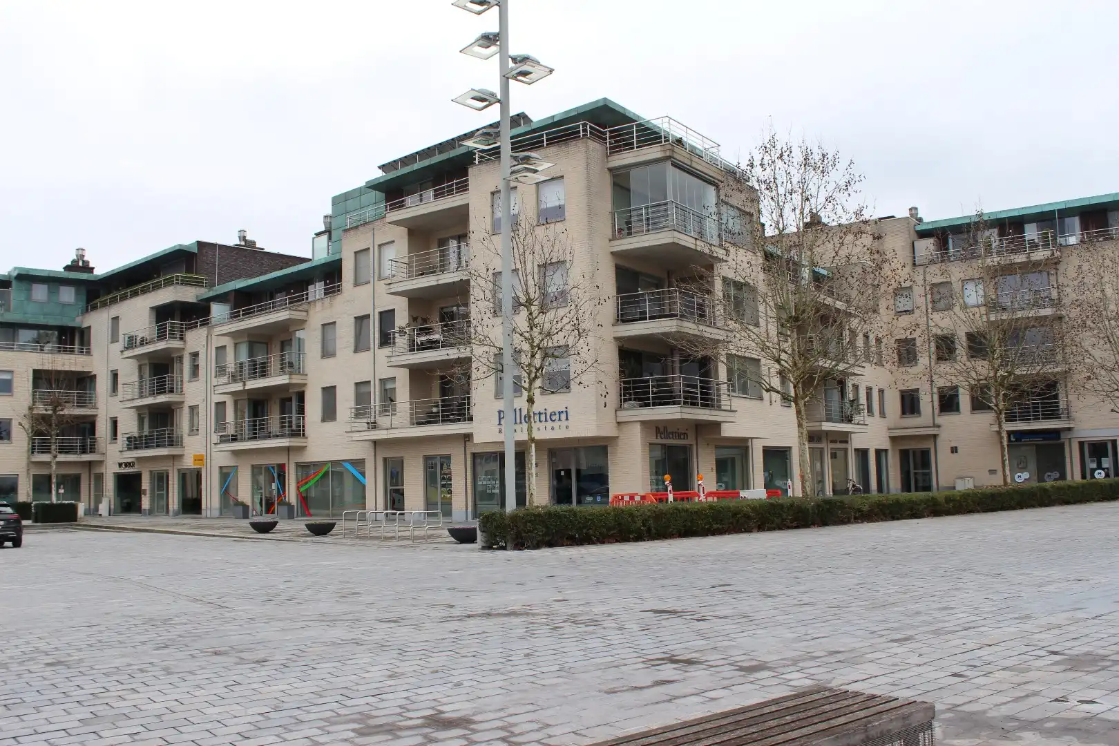 Commercieel kantoor in kantoorgebouw centrum Lommel foto 2