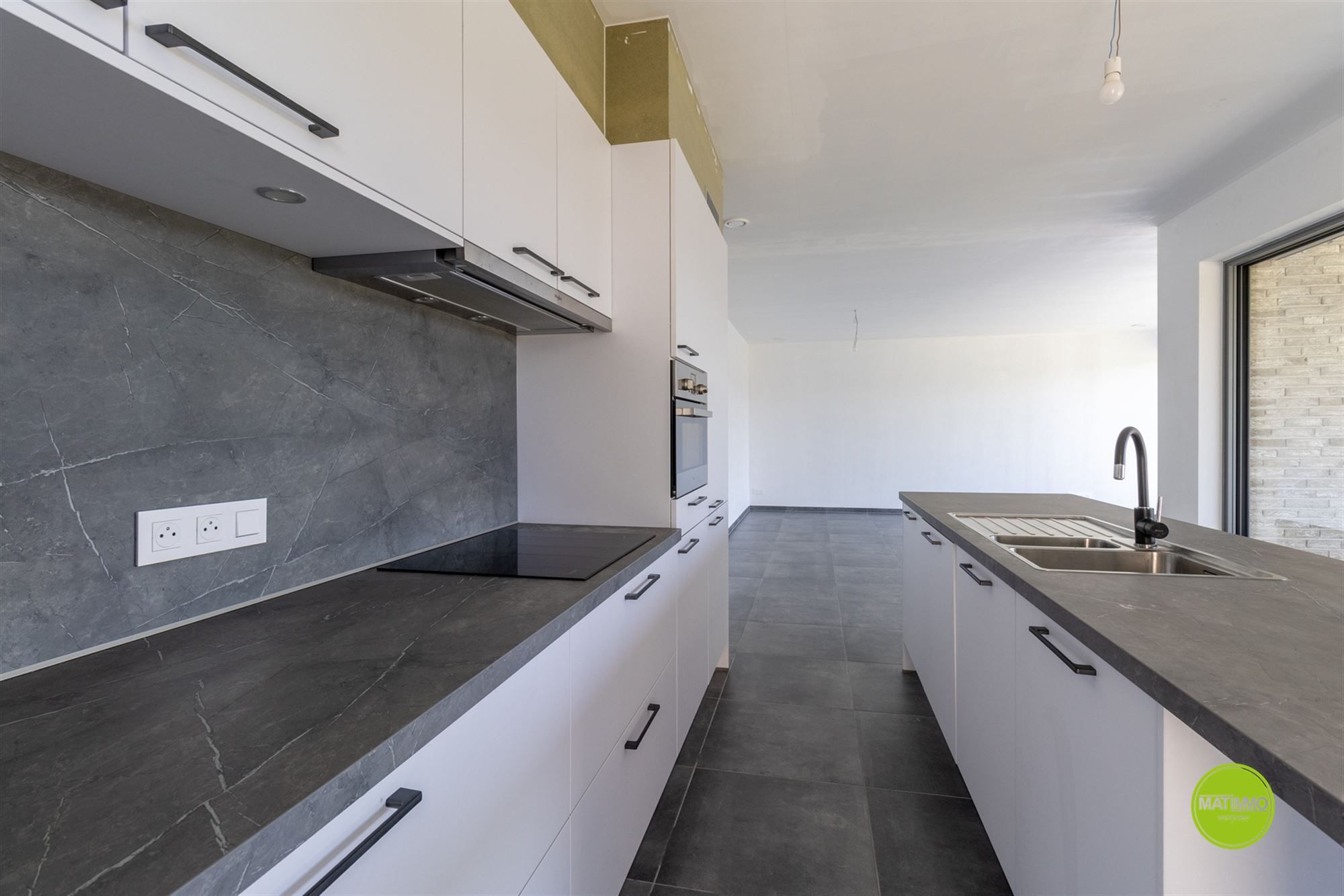 Ruim en energiezuinig appartement met zicht op het kanaal foto 8