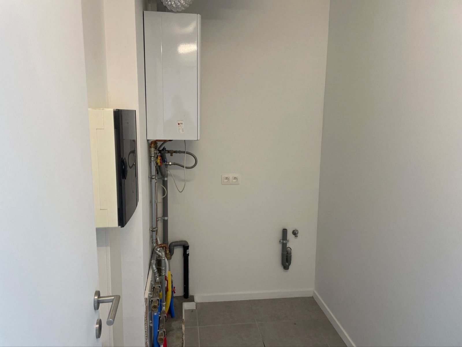 Instapklaar appartement op een topligging in Denderleeuw! foto 9