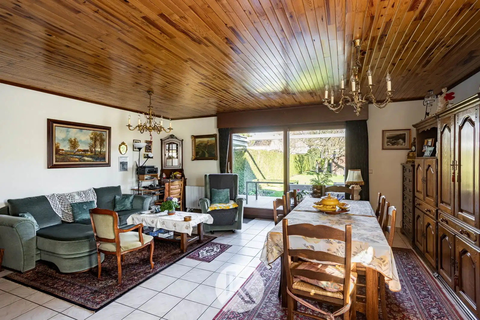 Verzorgde gezinswoning op een gegeerde locatie foto 6