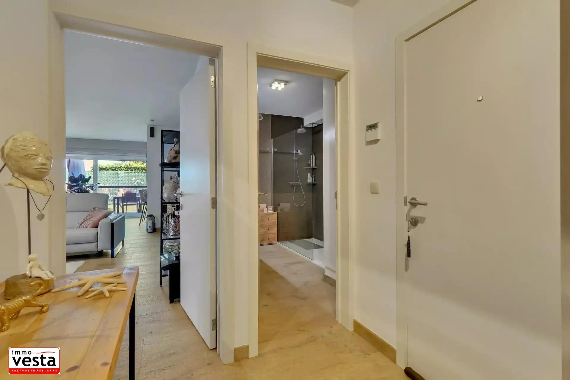 Luxueus gelijkvloers appartement met tuin foto 6