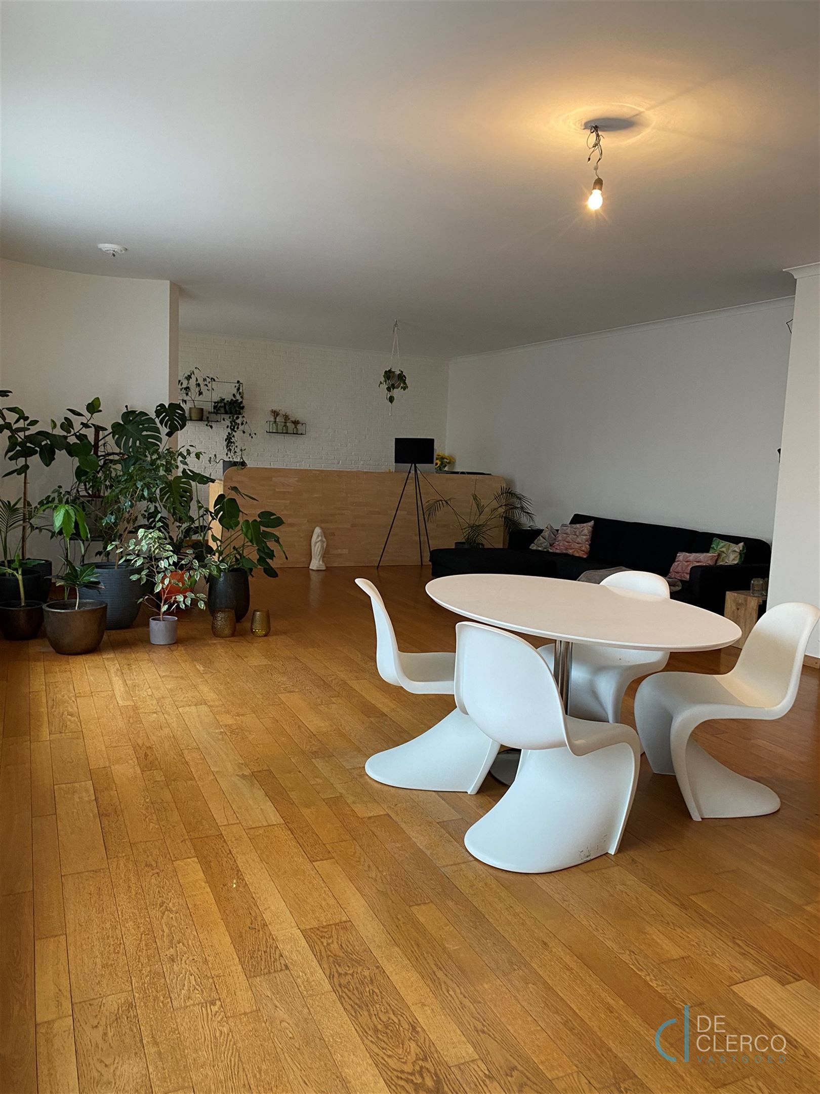 Ruim, charmant appartement te huur in centrum Lochristi!  foto 4
