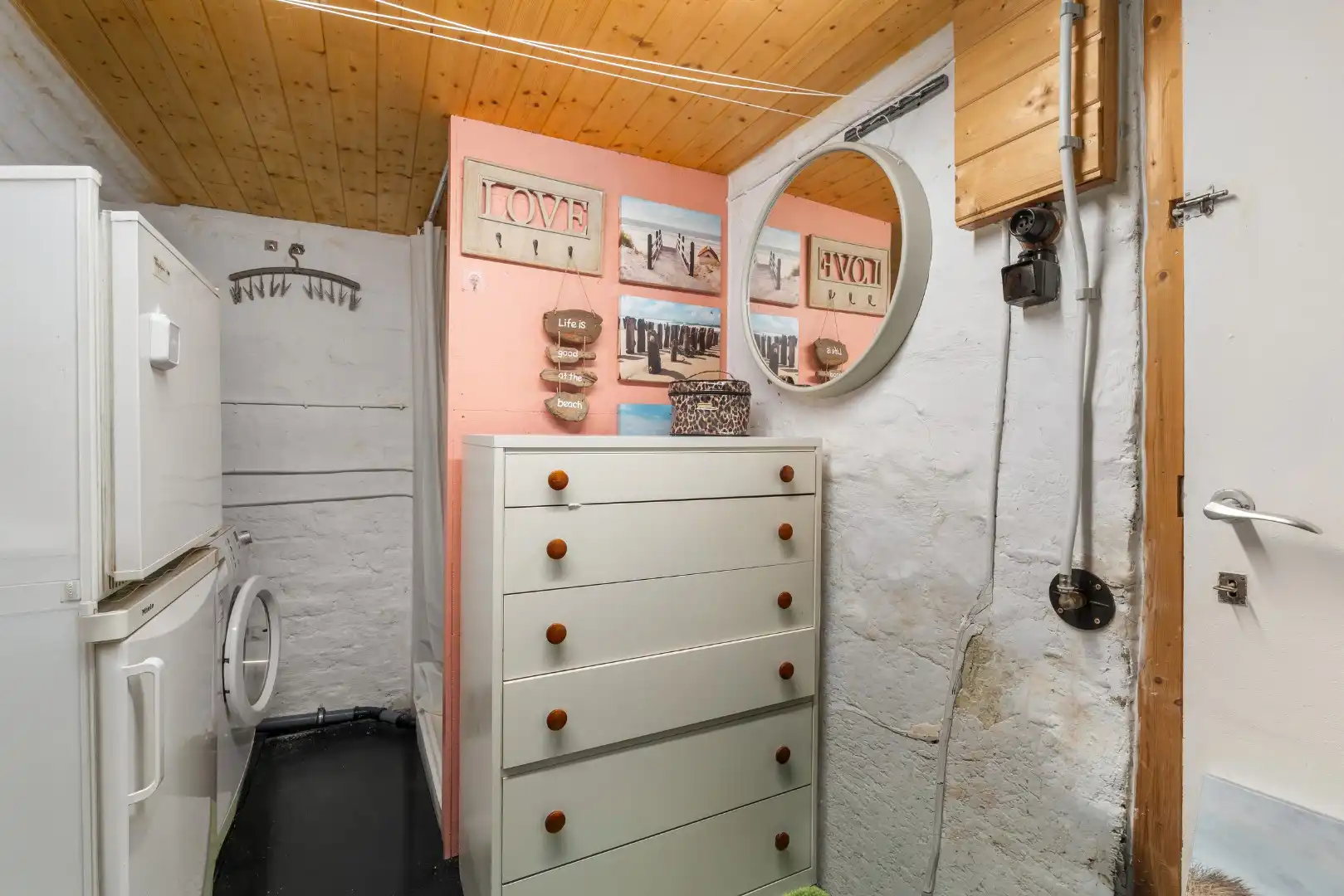 Te renoveren woning met ruime tuin nabij het centrum van Zomergem foto 15