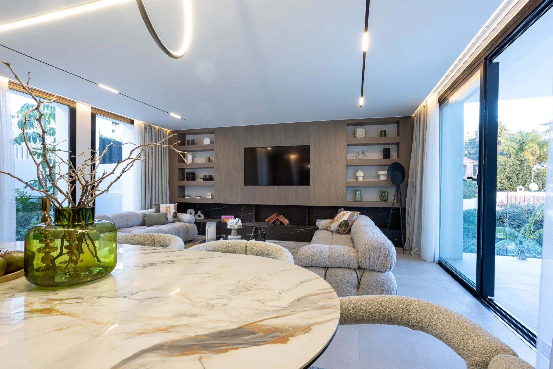 Ervaar ultieme luxe: exclusieve villa met infinity pool en panoramisch uitzicht in Nueva Andalucia foto 7
