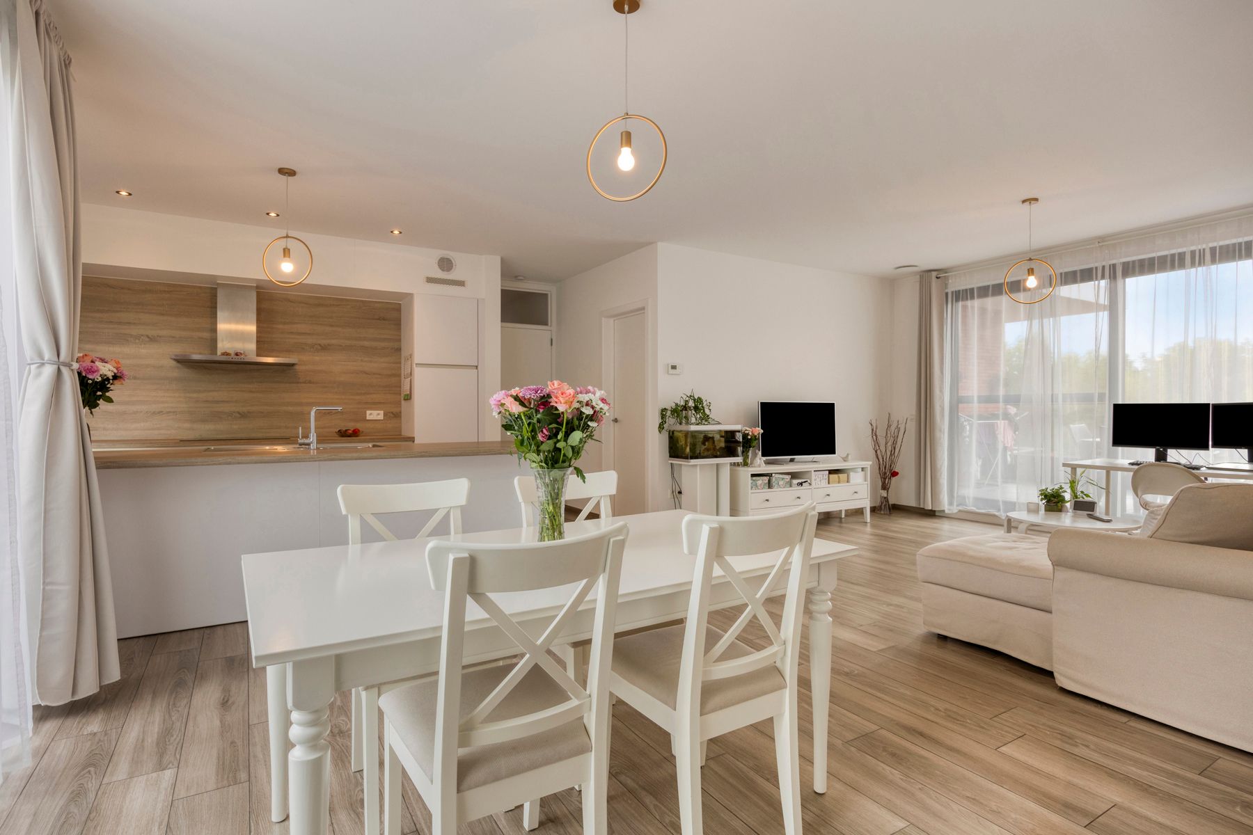 Appartement te huur foto {{pictureIndex}}