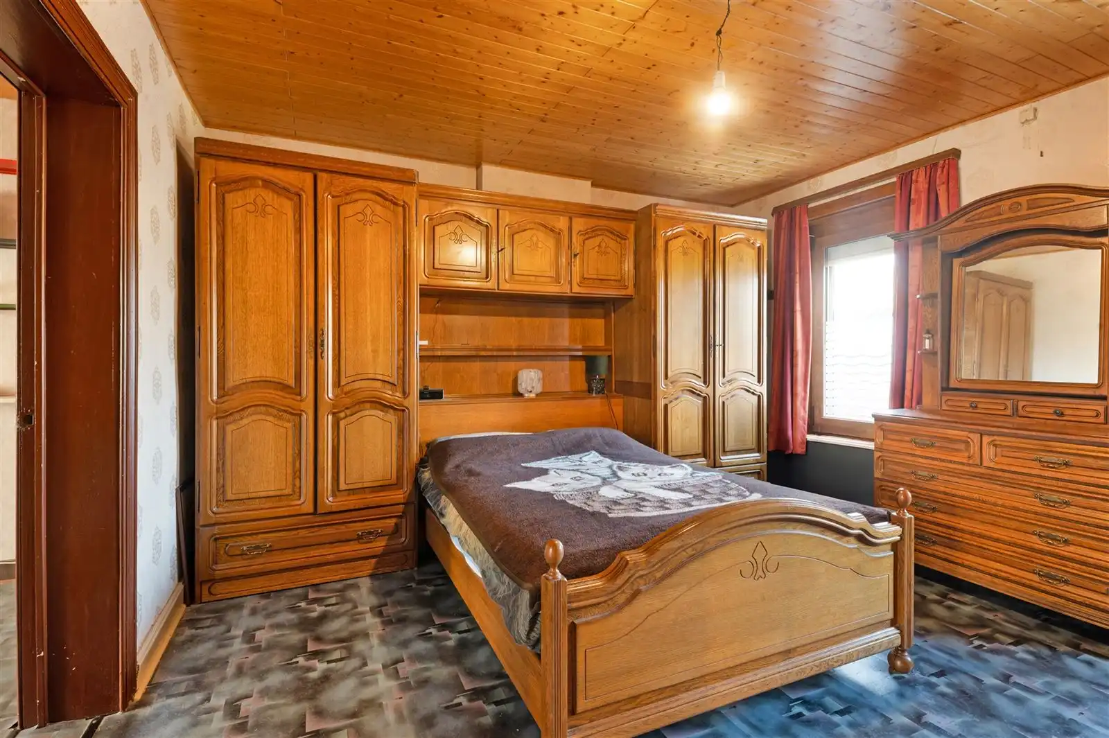 Gezinswoning met tuin en garage op 5are81 foto 16