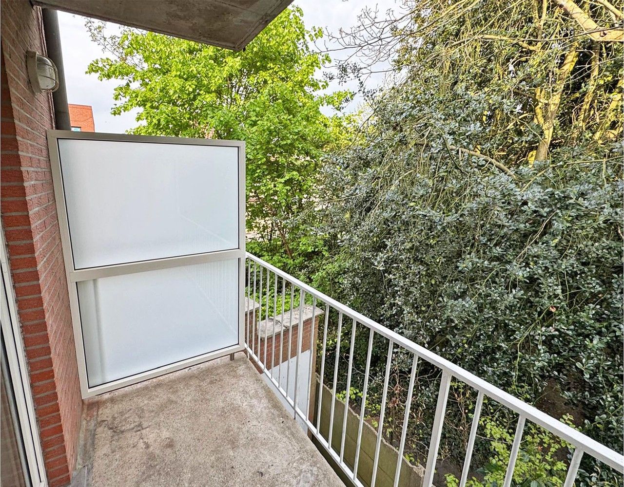 Appartement in kleinschalig gebouw met 2 slaapkamers en terras ! foto 10