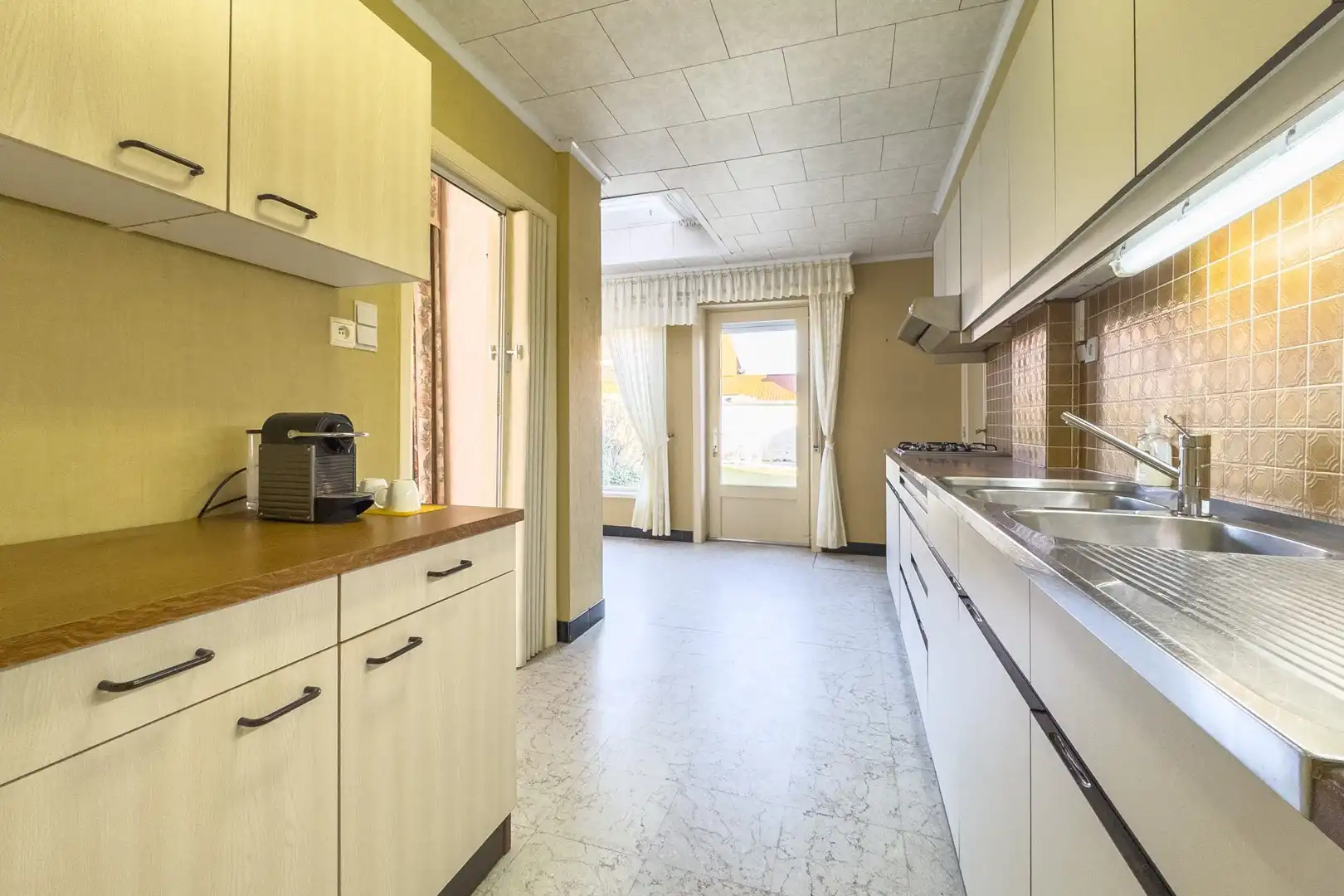 Rustig gelegen woning met garage te Kachtem foto 13