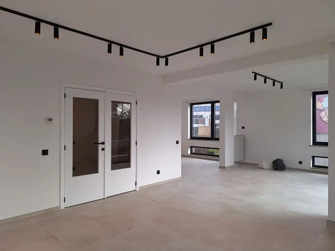 Stijlvol gerenoveerd appartement te Hasselt centrum foto 5