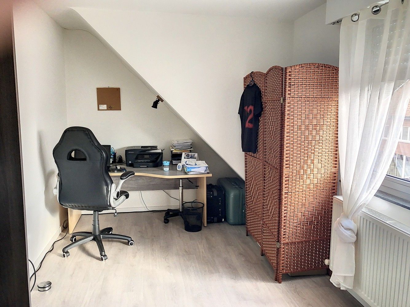 Fijn duplex appartement gelegen in het centrum van Mol-Wezel met mooie lichtrijke leefvertrekken foto 12