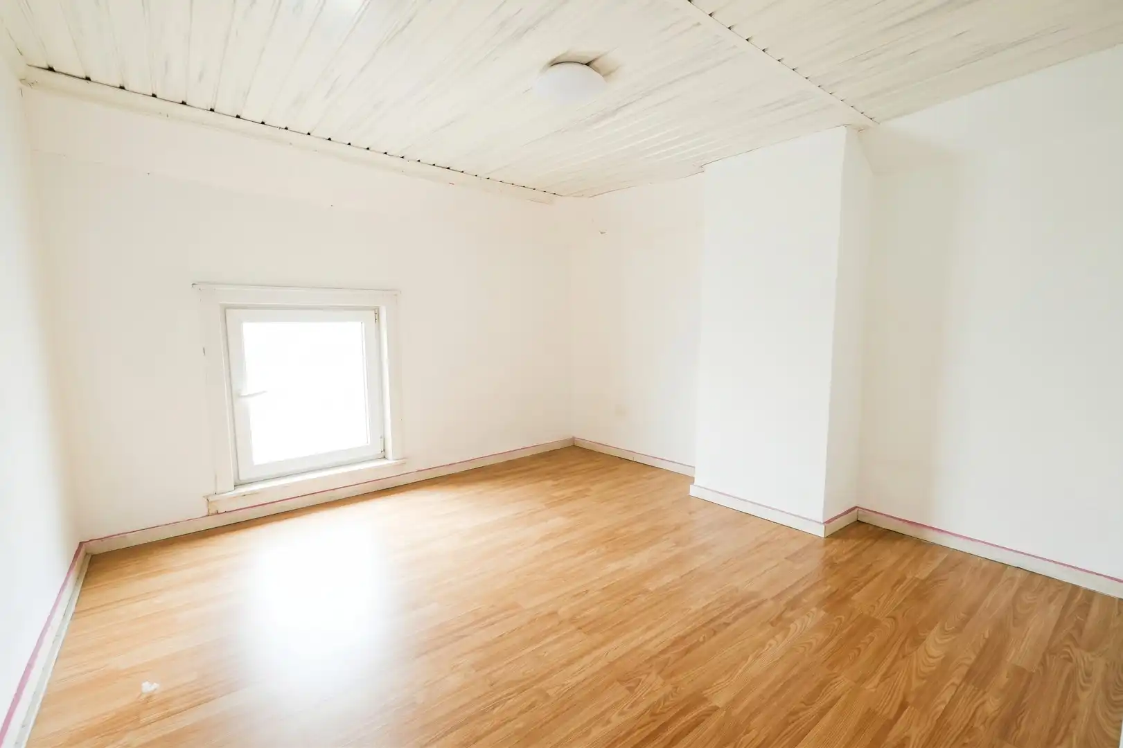 Te renoveren hoekwoning met tal van mogelijkheden op interessante ligging in Ledeberg! foto 10