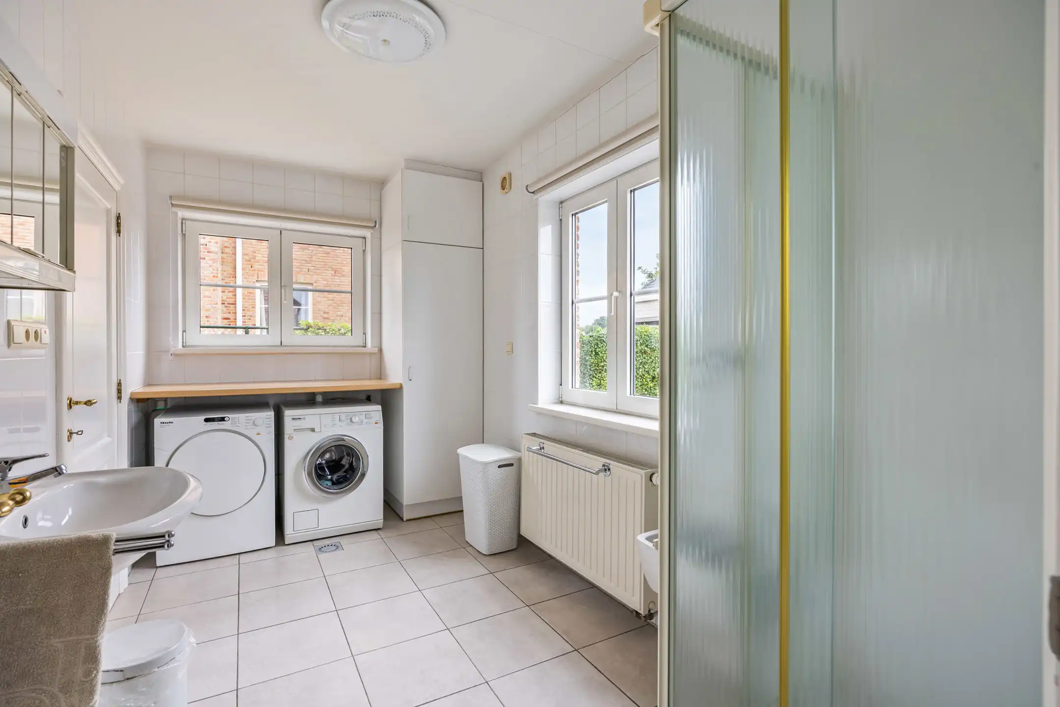 Exclusieve villa met zonnige tuin in Mal foto 17