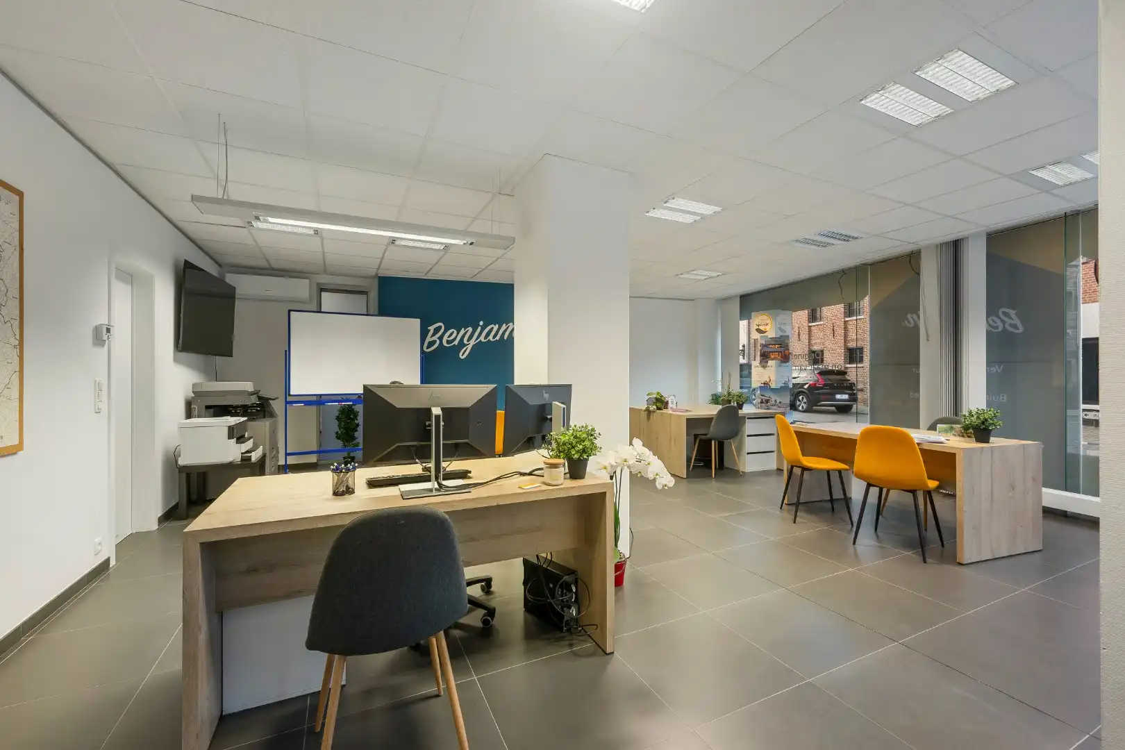 Handelsruimte/kantoor met aparte keuken, opslagplaats en toilet op Dadizele-Plaats foto 5