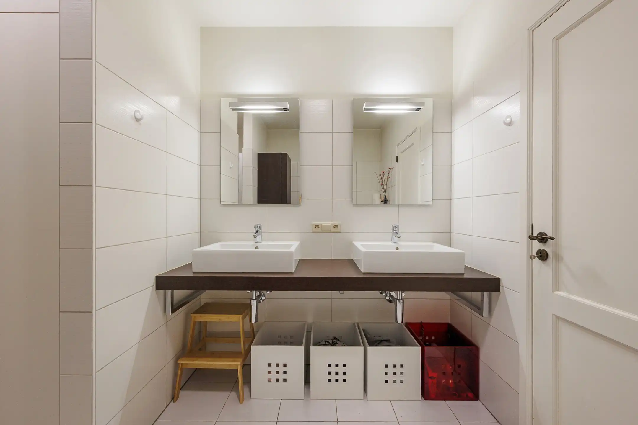 Gelijkvloers appartement met terras/tuintje te huur foto 12