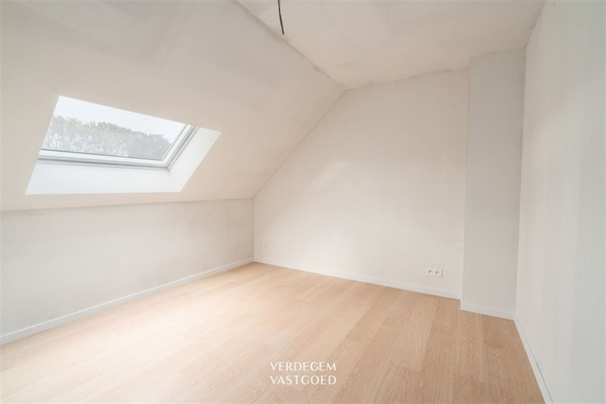 Volledigvernieuwde woning op unieke ligging met 2 slaapkamers en E-peil 45 foto 8