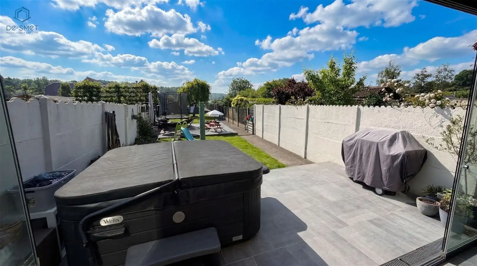 Instapklare gezinswoning met 3 slaapkamers, ruime tuin en private oprit foto 10
