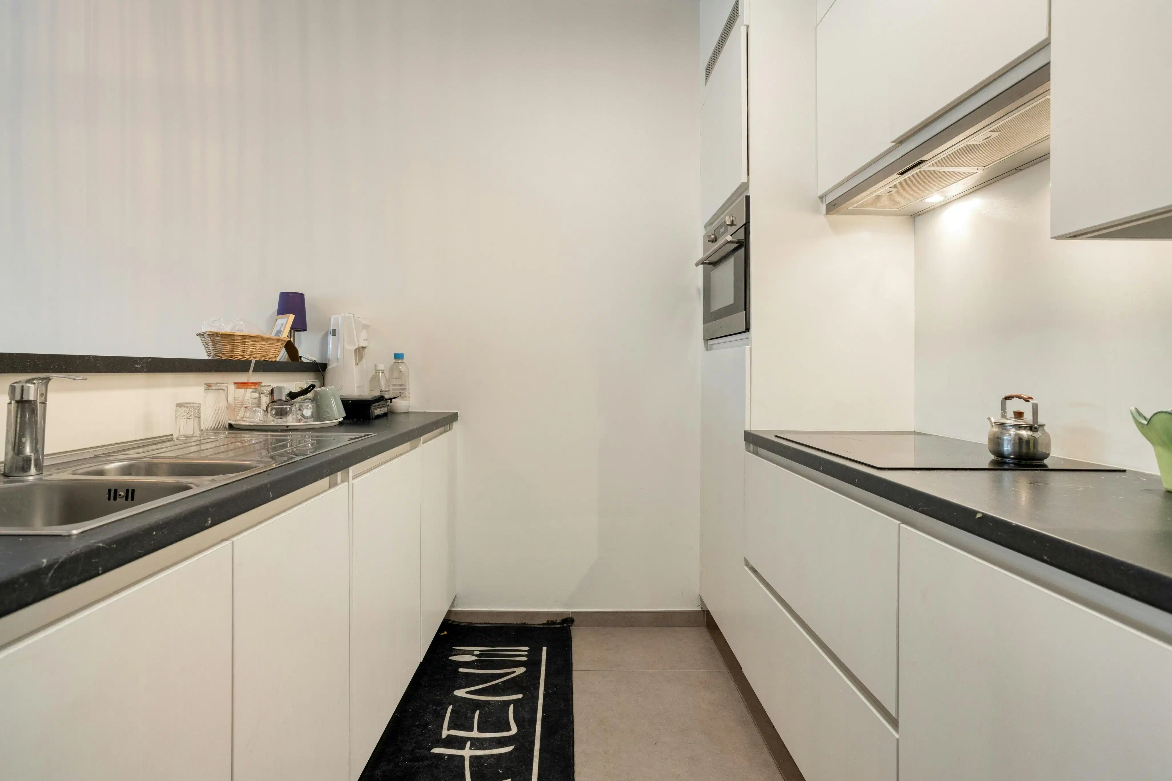 Modern appartement met private tuin in centrum Roeselare foto 6