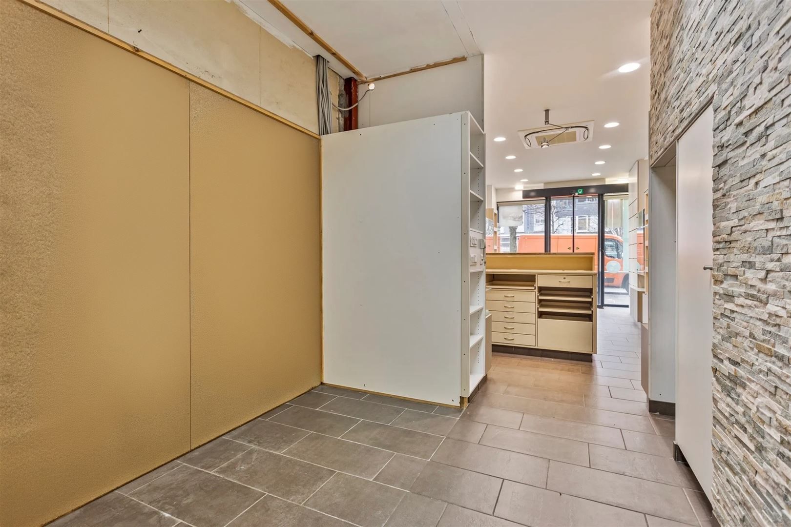 Handelswoning met duplex appartement op TOPLOCATIE foto 14