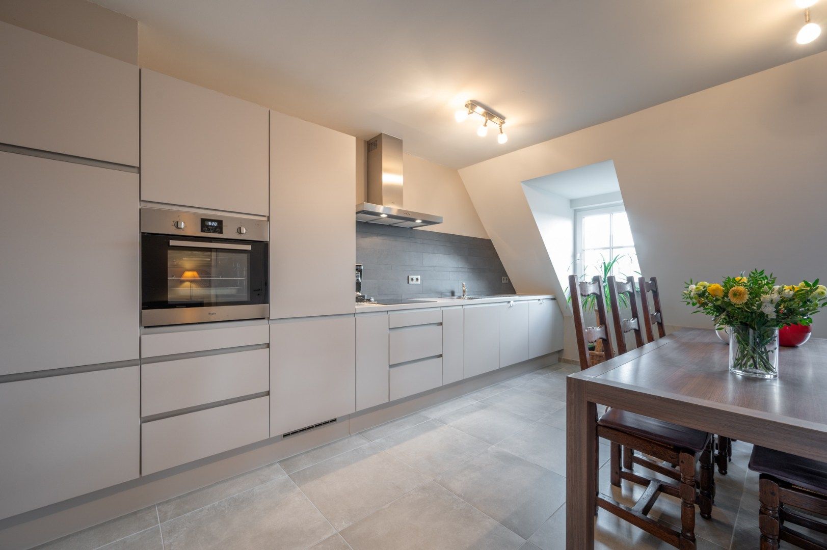 Prachtige en zéér ruime woning met kwaliteitsvolle afwerking foto 22