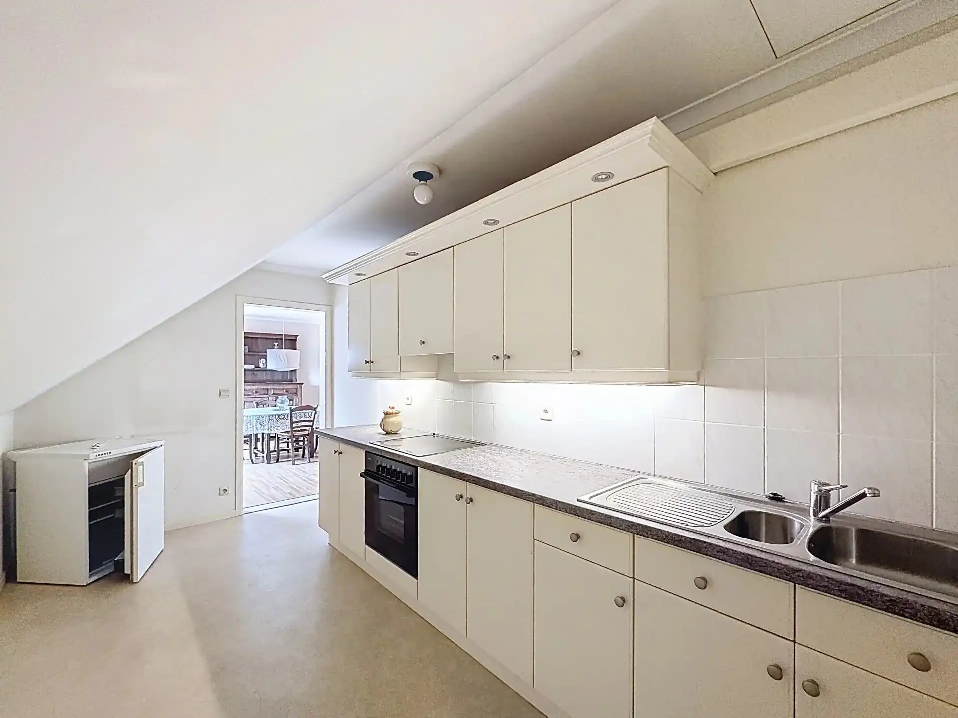 Te koop: Ruim duplex appartement met 4 slaapkamers in Lommel foto 26