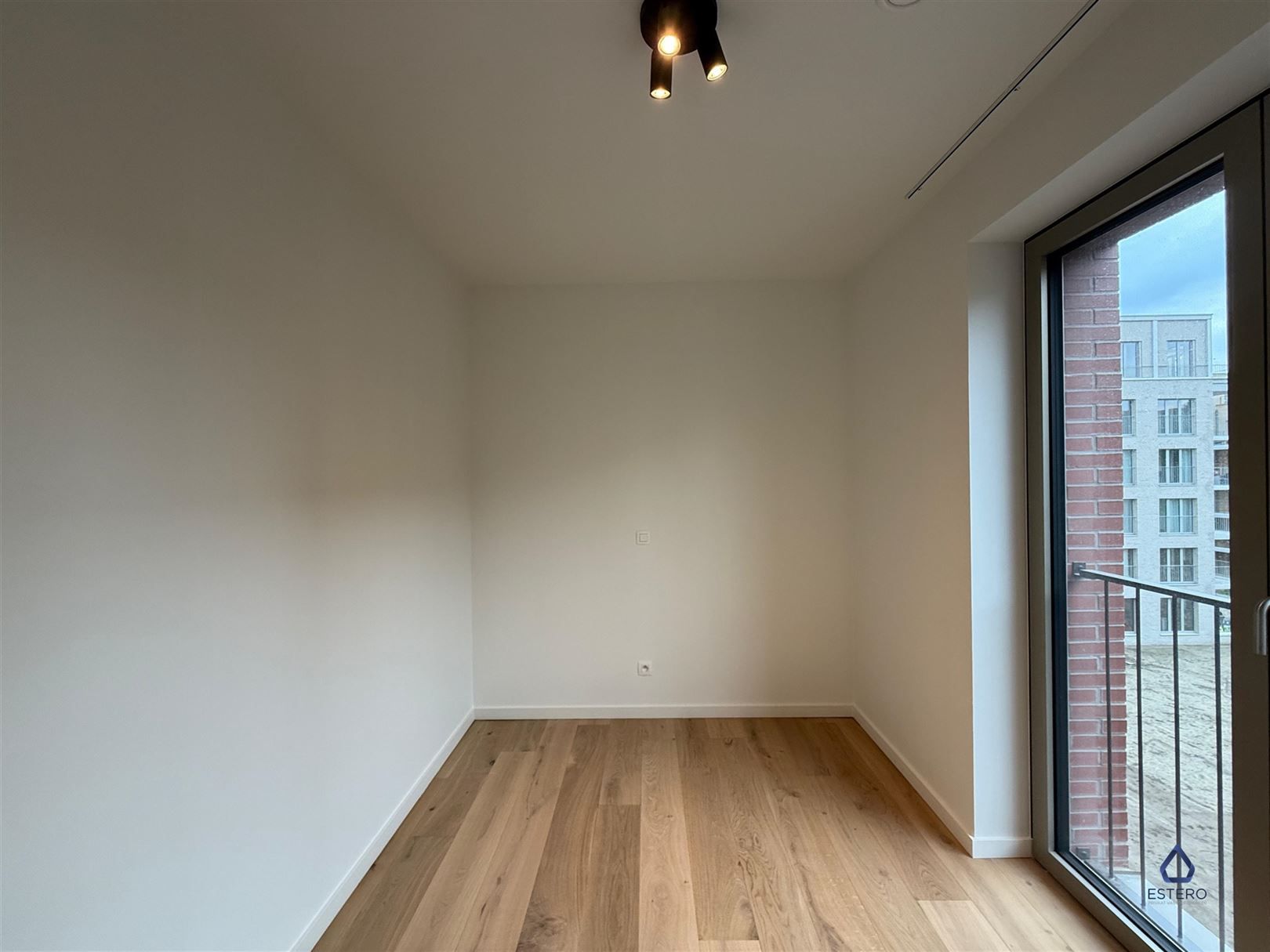 Modern nieuwbouwappt 2-SLK met Terras te Tour & Taxis foto 10