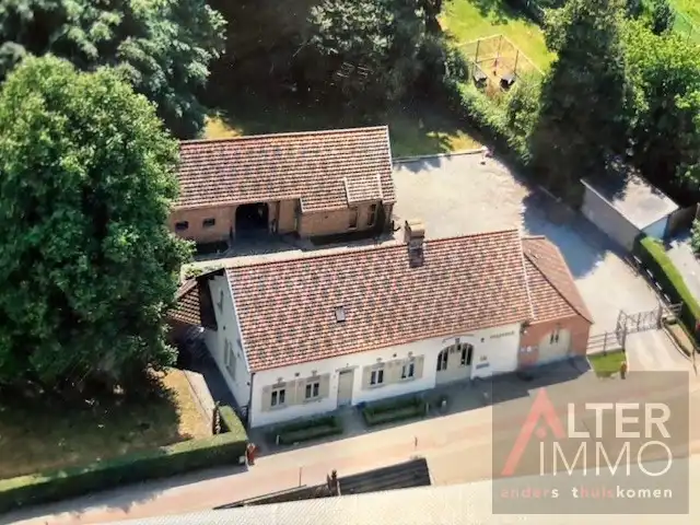 "De Lemmensmolen", een authentiek gerestaureerd bedrijfspand van 200 m2! foto {{pictureIndex}}