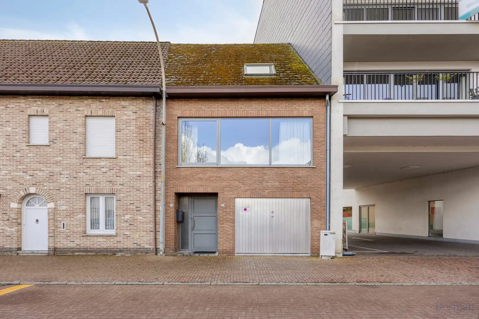 Rijwoning te koop in centrum Westerlo foto {{pictureIndex}}