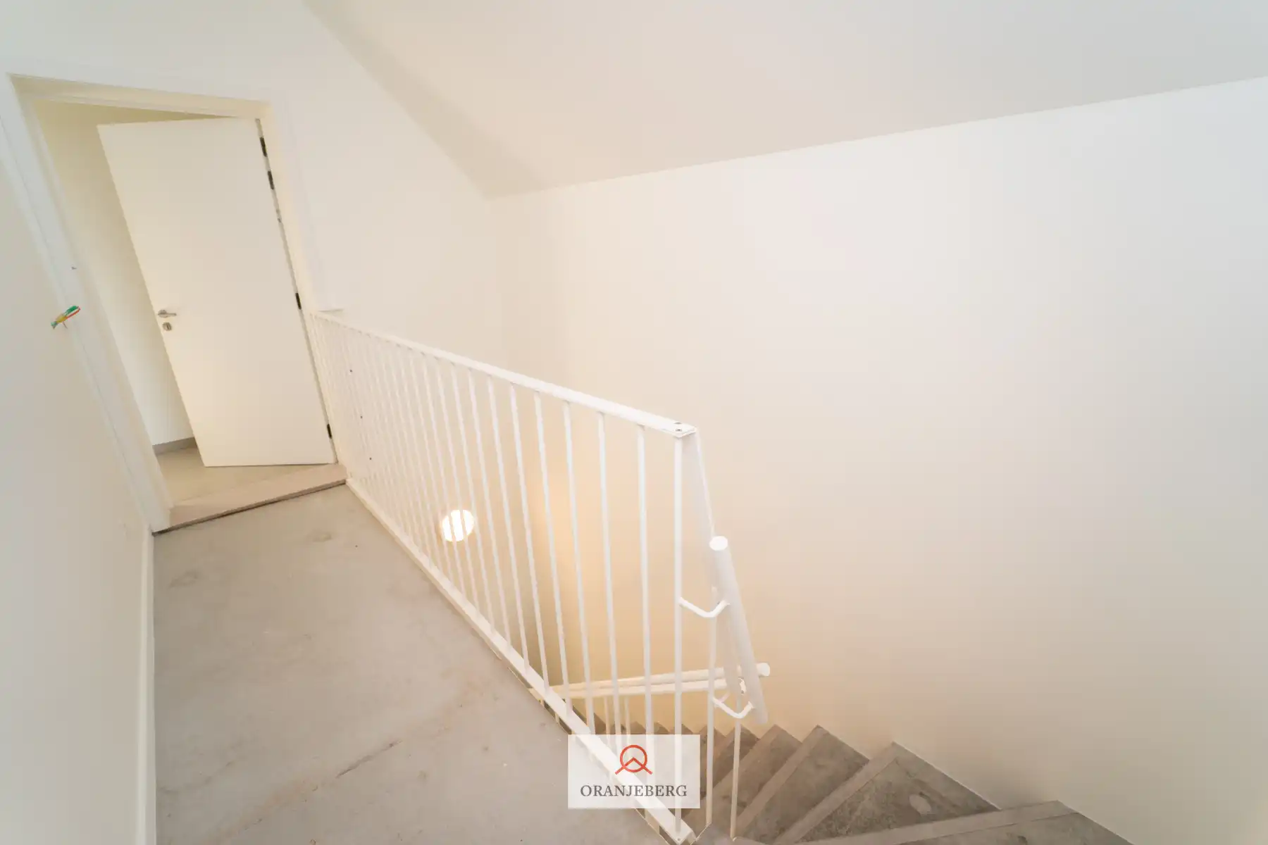 Nieuwbouw penthouse met terras foto 25