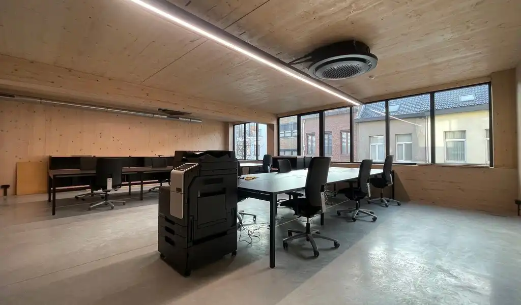 Moderne kantoorruimte te huur vlakbij station van Berchem foto 6