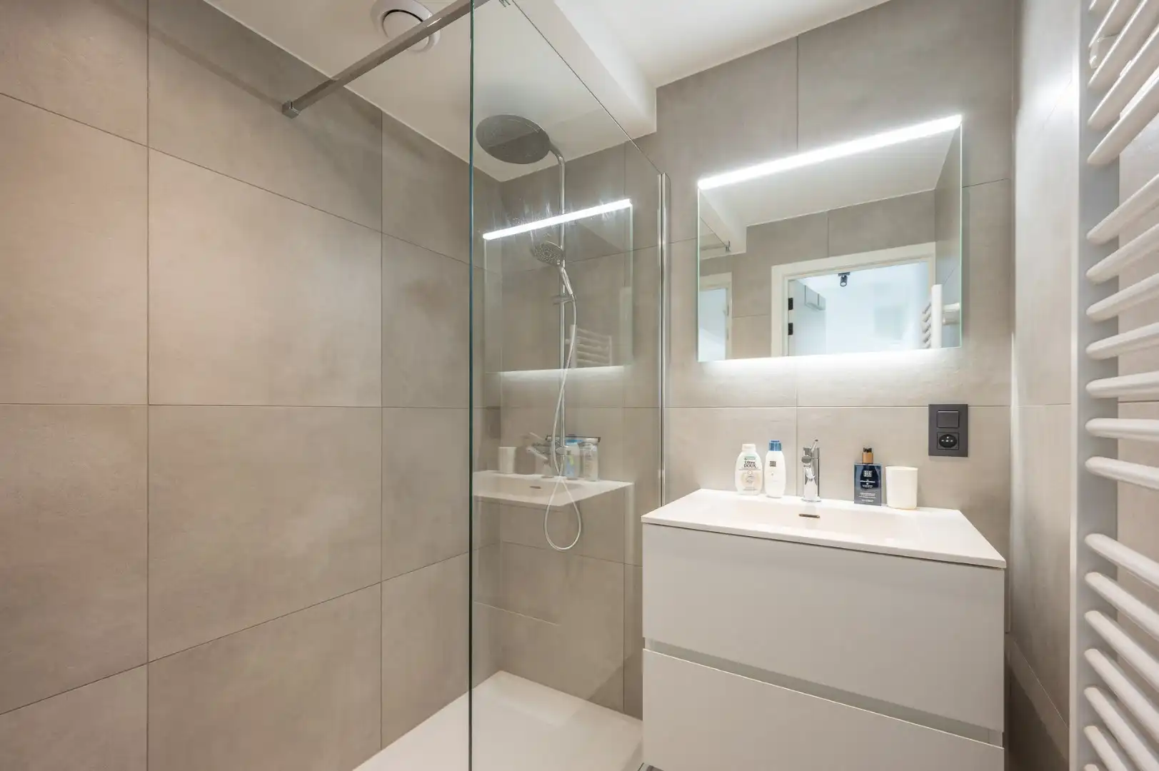 RES. LAGUNA BEACH - STUDIO 515 - DUINBERGEN foto 5