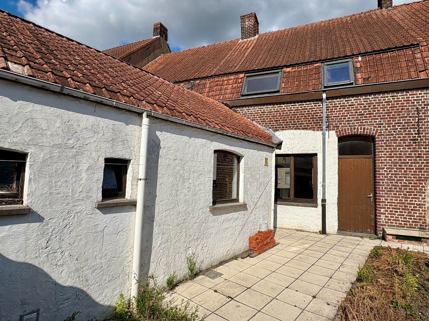 Centraal gelegen woning met goed georiënteerde tuin en 3 slaapkamers. foto 8