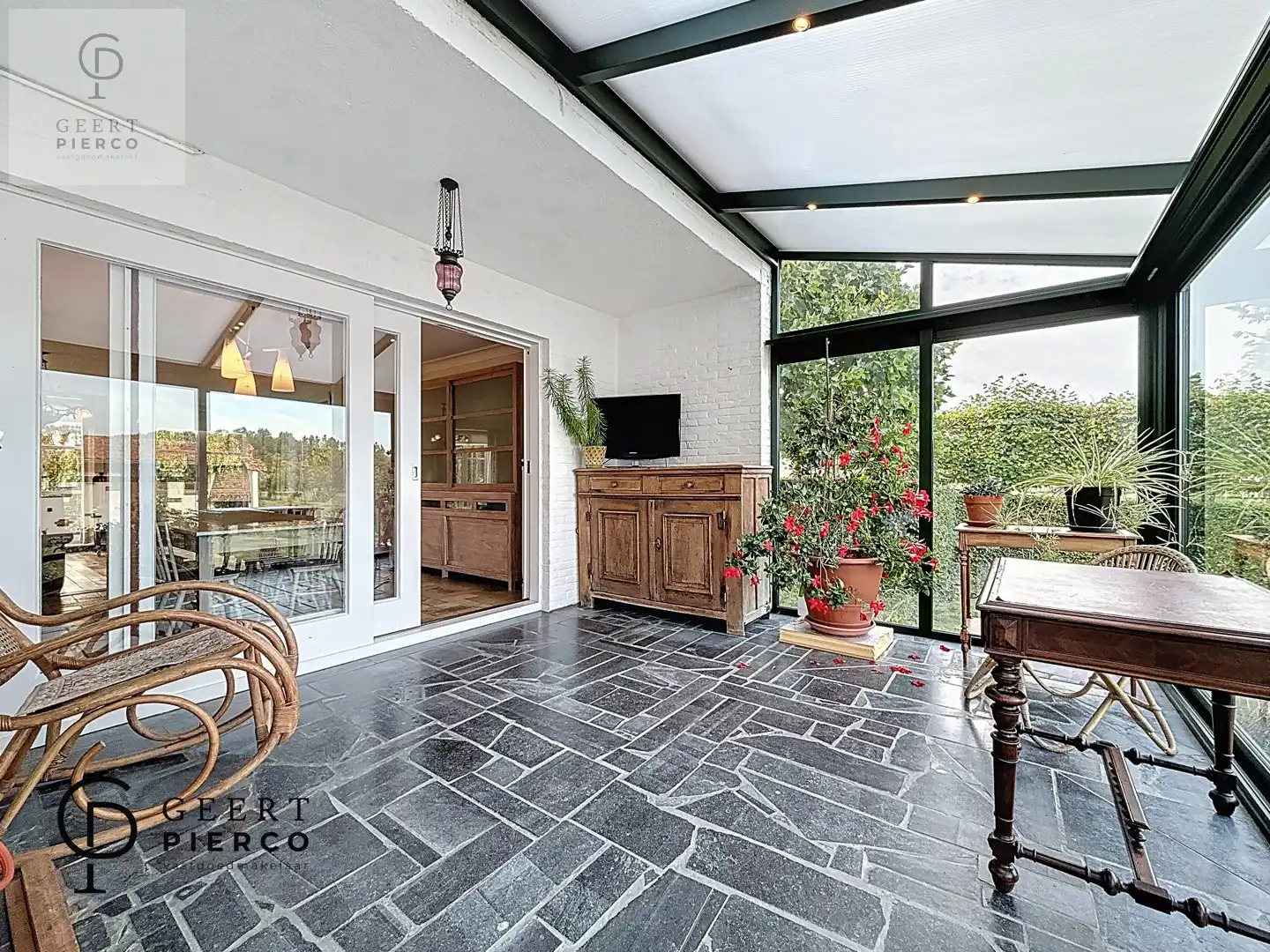 Charmante Villa in het groen foto 13