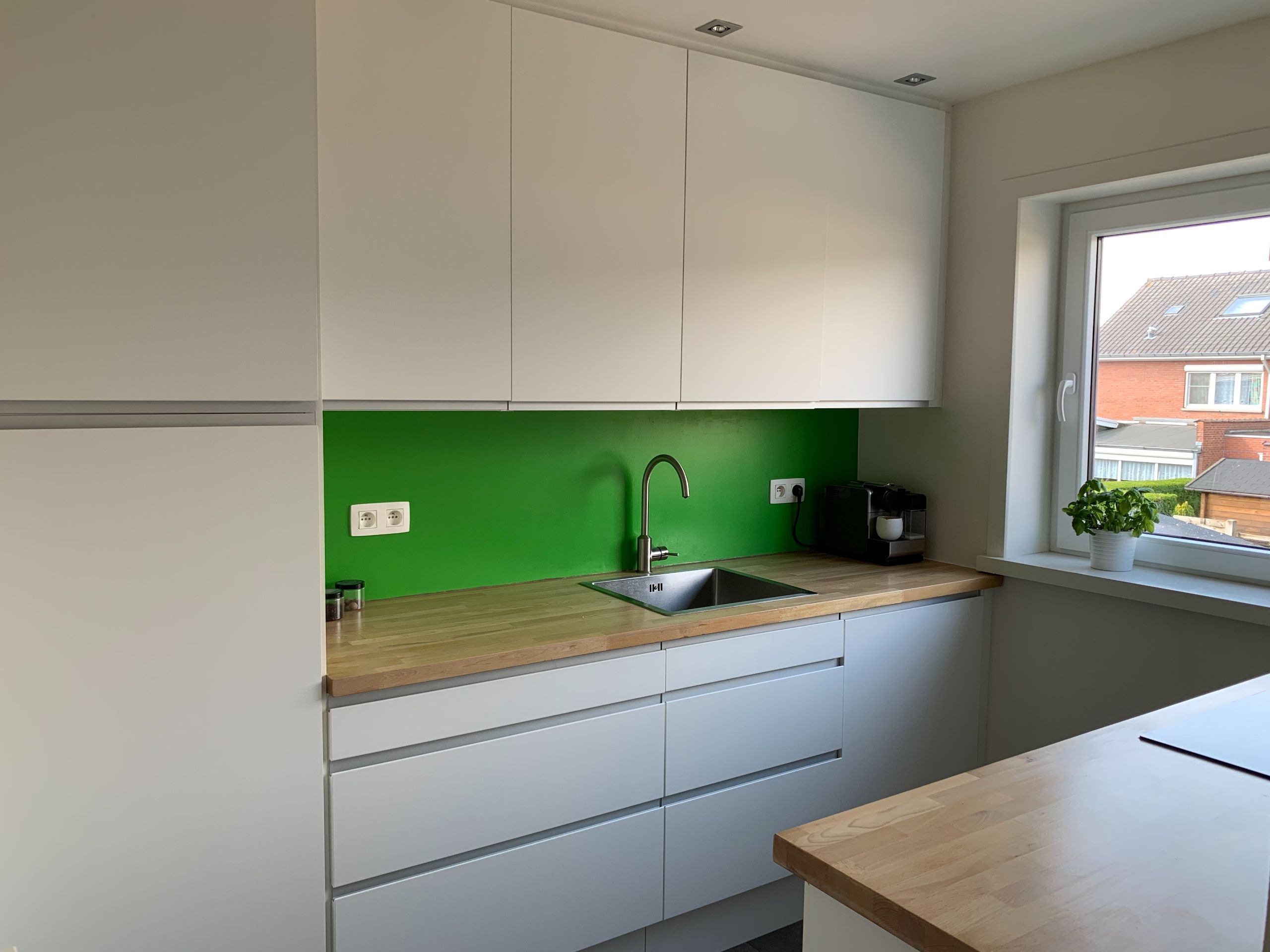 Mooie bel-etagewoning in rustige buurt met 3 slpks., tuin en ruime garage foto 6