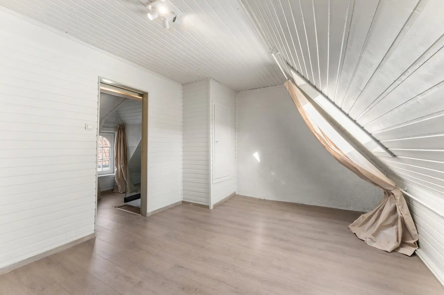 Instapklare woning op een goede locatie nabij centrum Brugge foto 10